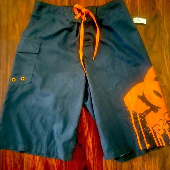 DC Shoes Swim Trunks - Picture 1 of 1